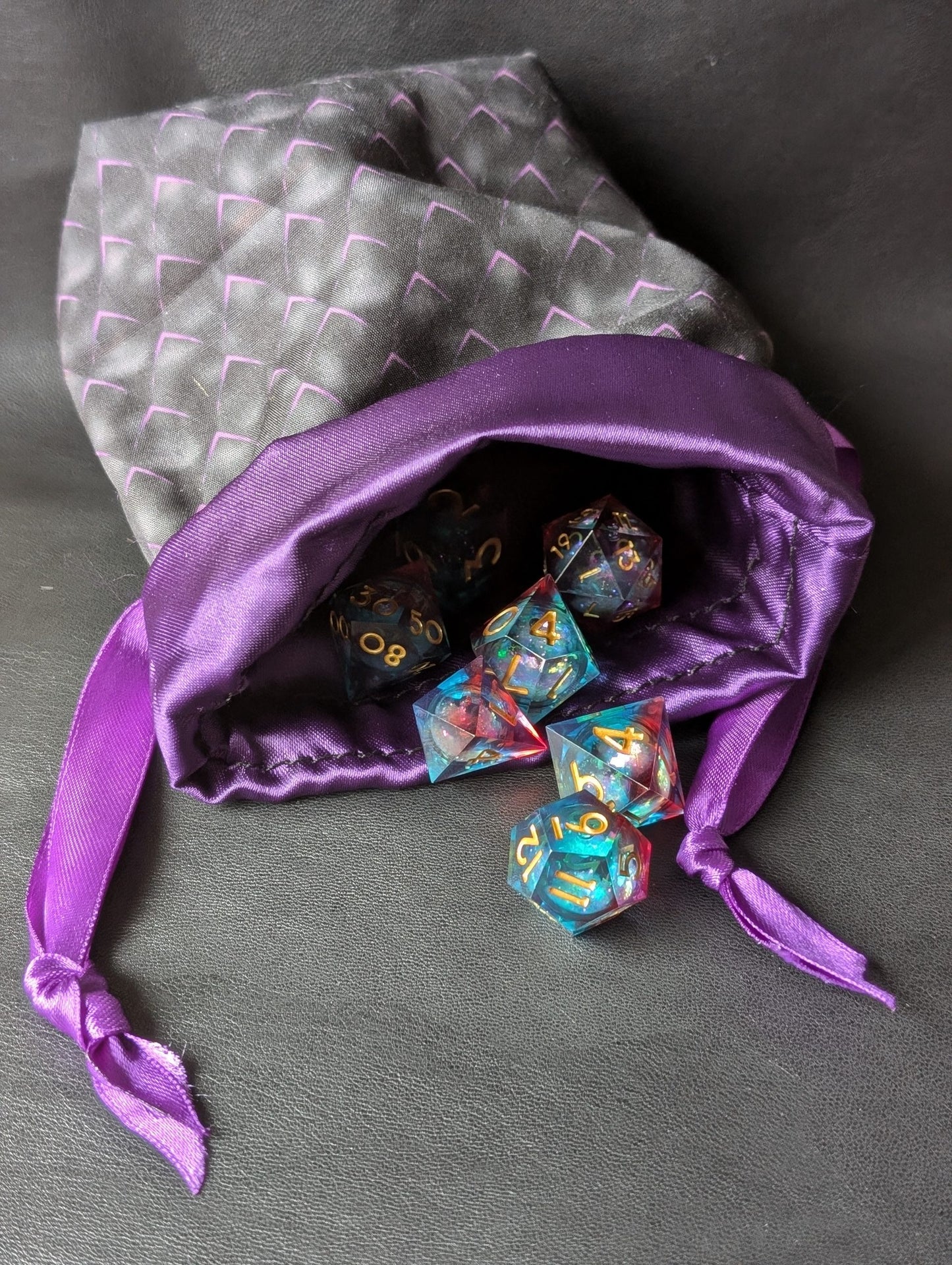 Wancelot's Pouch - Purple Scales